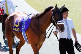 JRA「三冠達成」アーモンドアイは過去の三冠牝馬より上なのか。ジェンティルドンナとの比較は……