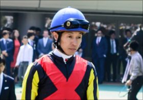 武豊「ガラケー説」もスマホゲーム発表会で大興奮？ 注目の「馬名」は愛する弟から……