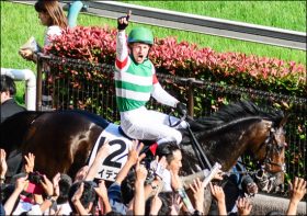 C.ルメール騎手「JRA帝国完全崩壊」……相次ぐ敗退と「M.デムーロ旋風」で年末まで苦難続く