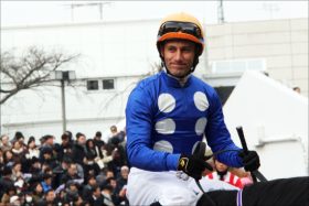 M.デムーロ「JRAは優しい」発言が余裕すぎ!? 「超絶地獄国」を耐えた今、すべてイージーモードか