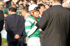 JRA池添謙一「選択」のワケ？ ヴィクトリアマイル（G1）デアレガーロ騎乗が不気味