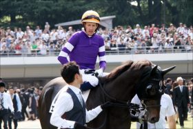 JRA騎手に激震!? 豪州「若手No.1騎手」が日本初参戦！ リーディング首位を快走する超有望株に社台グループ「H.ボウマン級」VIP待遇？