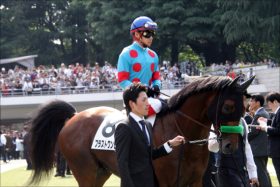 JRA新馬「ブラストワンピース妹」登場！ 「飛ぶ鳥を落とす勢い」シルクホースクラブ真打ちの「実状」