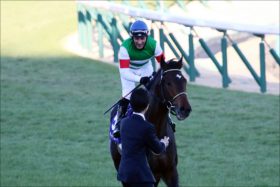 JRAデムーロ「サートゥルナーリア交代」の裏に「究極の選択」？ あの名物オーナー馬との関係