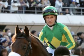 JRA理事長「外国人10週連続G1勝利」報道に苦言。「武豊とデムルメは同じ」発言に見る改革の「歪み」とファンとの「温度差」