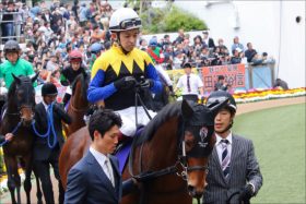 JRA福永祐一「ワグネリアン日本ダービー制覇」宿願成就に涙！ 3連単配当は驚愕の「200万超」で平成ダービーを締め