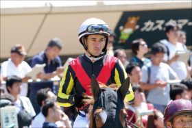 JRA参戦モレイラVSルメール「初日」から火花バチバチ!? 先輩の「余裕」と後輩の「足場固め」超ハイレベル激突に周囲タジタジ……？