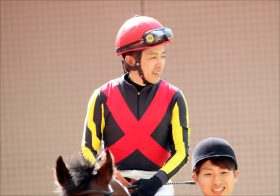 JRA福永祐一「非常にレベルが高い」ステルヴィオ全妹の満点デビューに大絶賛！　武豊が、川田将雅が、アンカツが「推しメン」今年の2歳牝馬は超ハイレベル!?