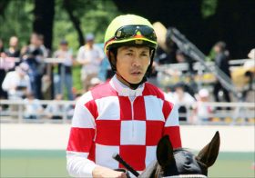 JRA戸崎圭太騎手「1日5勝」の大爆発！ フランス遠征中の武豊騎手を交わしてリーディング3位に浮上！