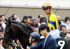 JRA川田将雅・ダノン続々「乗り替わり」。プレミアムもスマッシュも……。状況打破はヴィクトリアマイル（G1）次第か!?