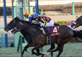 JRA天皇賞・春（G1）フィエールマン「史上5頭目」連覇達成！ C.ルメール騎手は驚愕の「天皇賞」4連覇！
