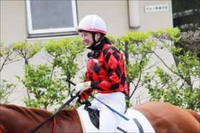 JRA藤田菜七子騎手が「超大物」と契約！ 3年連続リーディングの戸崎圭太を手掛ける”最強エージェント”の援護で「G1騎乗」は確実!?