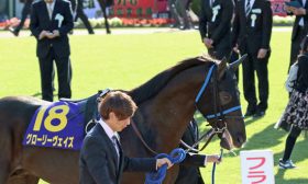 JRAシルク「第3の矢」グローリーヴェイズ不気味。日経新春杯（G2）で真価試されるが……