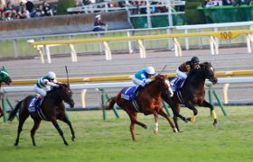 キタサンブラックは「本当に落鉄していた」のか？ 決定的な「証拠写真」と共に3つのメディアが示した見解と真相