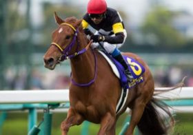 今年の桜花賞を「三強対決」だけと思うなかれ！名手の思わぬ機転で「変身」を遂げた馬による大反撃も……