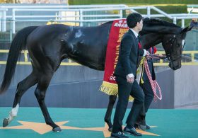 女王ソウルスターリングが前哨戦を「貫録」勝ち！歴史的名馬フランケルの娘が史上初の「無敗」牝馬3冠の大記録へ