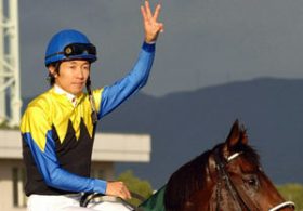 武豊、世界制圧なるか!? 全盛期の「殺人スケジュール」復活の兆しも、妻の佐野量子は……