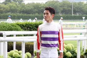 戸崎圭太「JRAリーディング3位転落」可能性……ふり向けばデムーロ、ルメールの背中遠く……