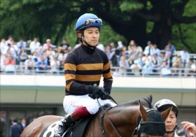 福永祐一「壁騎乗」でタイトルホルダー惨敗……元JRA安藤勝己氏「タメて相手を待つような競馬が合ってない」惨敗にトドメを刺したのはもう一人の刺客