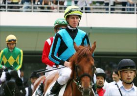 JRA「期待外れ」D.レーン、今年の日本最終騎乗も惨敗。「重賞7勝」レーン旋風から1年、わずか重賞2勝は“必然”だった!? アノ外国人騎手とは対照的な帰国……