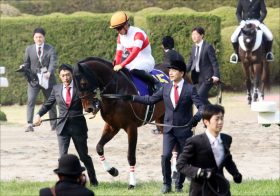 JRA川田将雅ダノンファンタジー「新たな弱点」に危機感!?　「また違う課題が……」春G1・5度の不利に繋がる2歳女王「惨敗」のシナリオ