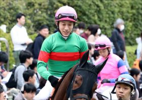 JRA「4連勝」遅れてきた大物4歳がエフフォーリアに急接近!? 「能力が高い」2000mの鬼と、年度代表馬が大阪杯（G1）で激突か