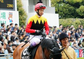JRA武豊を背に「2度目」のデビュー戦!? ディープインパクト産駒「大暴走」から2カ月……“怪物”再び！