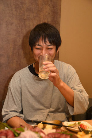パチスロライター木村魚拓×麻雀Mリーガー滝沢和典が飲み談義!?　「じゃあ、飲みながらで！」業界トップランナーの“ぶっちゃけトーク”【Mリーグ開幕直前インタビュー】の画像7