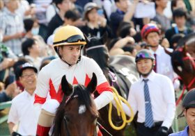 JRA C.ルメール「メジャーエンブレム」を思い出させる「屈腱炎」克服の大器へ――「2年2カ月」ぶり完全復活は努力の賜物