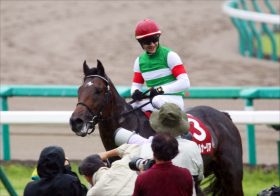 JRA天皇賞・秋（G1）サートゥルナーリアは何故、日本ダービーで敗れたのか。「必然の出遅れ」とあれ以来の「東京」に目覚める狂気の血