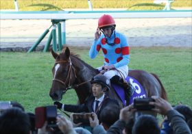 JRAコントレイル、アーモンドアイから逃亡!? 「準2冠馬」サリオス陣営の早過ぎる”マイラー認定”を疑問視する声も
