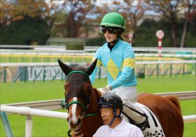 藤田菜七子「切磋琢磨できれば」人気薄に超久々の白星をもたらした「弟弟子」の活躍も刺激？ 積極策から今年2勝目をマーク