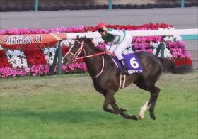 リスグラシュー引退式の裏にあったJRAの「お役所」対応に、矢作調教師が強く抗議！