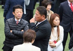 JRA武豊とコンビ結成「ハマの大魔神」ディヴィーナ母のヴィクトリアマイル連覇時にいたのはゴルフ場!? 前年「感涙」ヴィルシーナを“見捨てた”ワケとは……