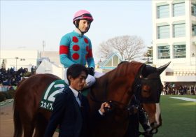 JRA「ウチの流儀じゃない」C.ルメールの“不満騎乗”から2年3か月、エアグルーヴ一族の良血馬がついに才能開花!?