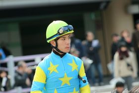 JRA今村聖奈「代打勝利」も主戦騎手には貧乏くじ!? 元サヤに戻ってもコンビ解散の可能性…想定される「最悪シナリオ」のプレッシャー