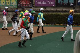 JRA 5年ぶりの女性騎手から「脱水状態」で騎乗停止騒ぎのアノ騎手まで…2021新人ジョッキー上半期の“通信簿”を大発表！