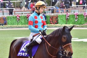 JRA松山弘平、新パートナーはカレンブーケドールだけで収まらない!? 「全ツッパ」24レース騎乗でわずか2勝も、価値ある勝利で“幻のタキシード”に前進か