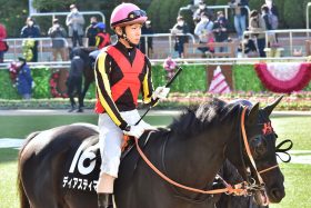 天皇賞・春（G1）レース当日にまさかの落馬負傷、相棒も故障で長期離脱…北村友一騎手×ディアスティマが残した2年前の忘れ物