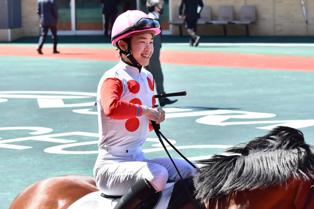 JRA古川奈穂・永島まなみ「女性ジョッキー」は蚊帳の外!? 白熱する新人王争い、競馬界と無縁で育った2人はノルマ30勝以上を突破できるかの画像2
