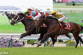 JRAディープボンドにまさかの「ハプニング」!? 凱旋門賞制覇に黄色信号、C.デムーロ“強奪”に欧州ならではの鉄の掟