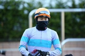 JRA昨年末の「お騒がせ男」が目指す公開謝罪!? “ノーダメ落馬事故”に賛否両論…京都金杯（G3）師匠の心意気に応えたい若武者は横山武史に続けるか