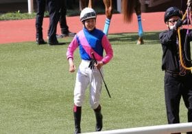 【JRA速報】今村聖奈、永島まなみ「スマホ使用」で30日間の騎乗停止濃厚!? 同期・角田大河、新人・河原田菜々も関与か