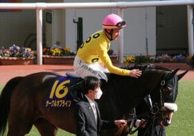 JRA福永祐一が語ったM.デムーロ「致命的トラウマ」。オークス（G1）1番人気サークルオブライフ12着大敗に「これがあるから軸にできない」