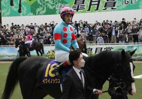 JRA「歓迎できる枠ではない」最有力・イクイノックスに試練の8枠18番…それでもC.ルメールは「楽しメール」!? 大外枠でも期待がもてる理由とは