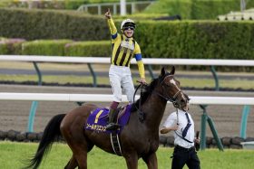 横山武史「嬉しい誤算」のソールオリエンスが復帰！セントライト記念の裏で東高西低に決定打…菊花賞トライアルの立場逆転が浮き彫り