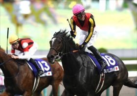 打倒タイトルホルダーの本命はC.ルメール×ローシャムパーク？ オールカマーに2頭出しで臨むサンデーレーシングの「思惑」とは