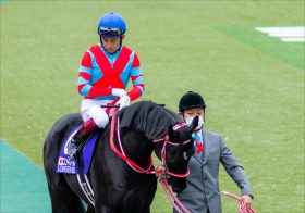 JRA大阪杯（G1）福永祐一「責任転嫁」でファンから集中砲火!? エフフォーリア父が敗れた8年前、武豊との「二強対決」に待ち受けていた屈辱