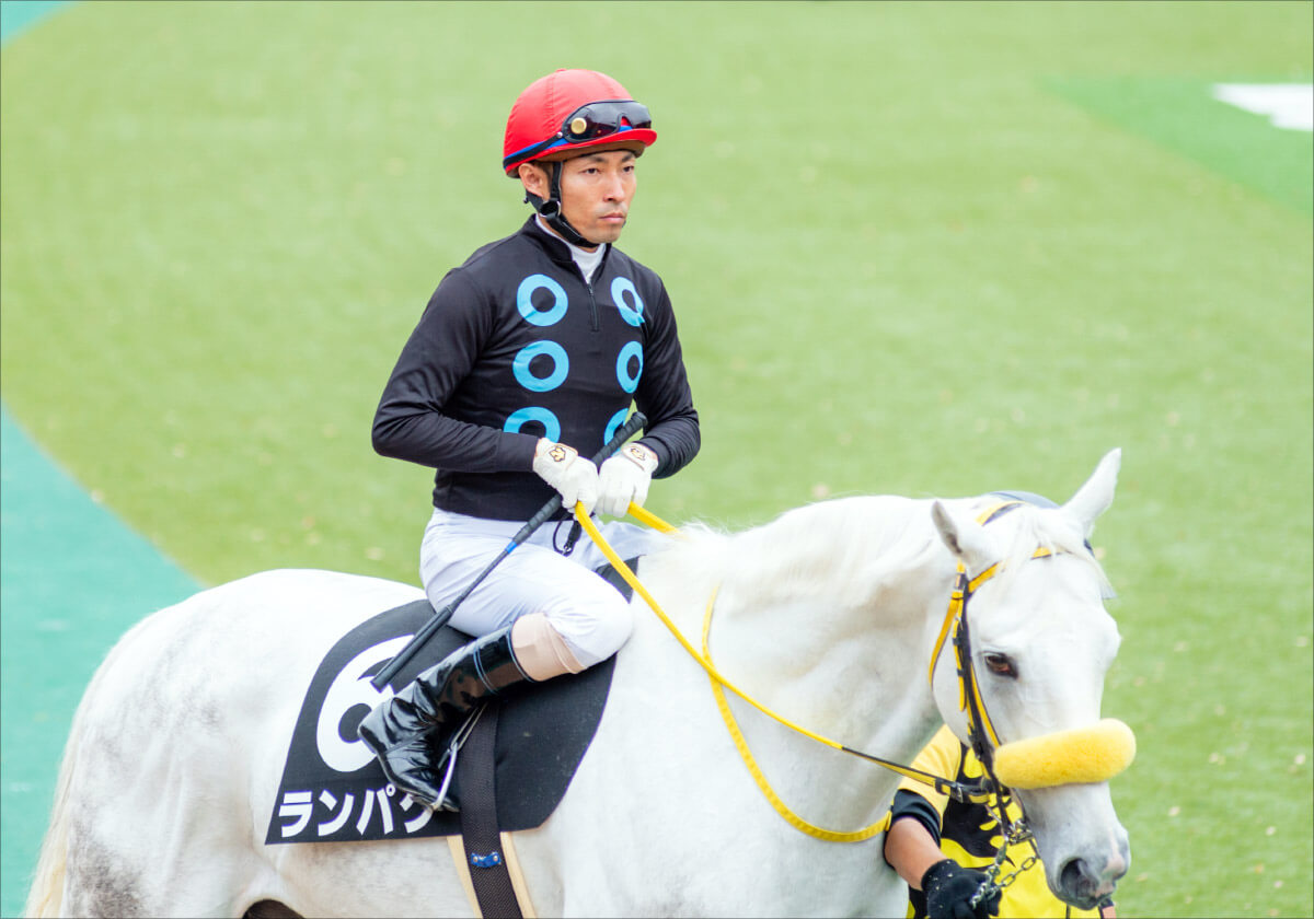 JRA早過ぎるリーディング陥落に「騎乗停止」が決定打!? 夏の珍事はまるでツインターボVSディープインパクト、大穴が武豊と僅差の大健闘も二強に落ち着いた函館開催の画像2