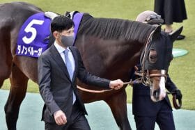 川田将雅も「悩ましい」ダノンベルーガの今後。ジャパンC“裏口出走”も痛恨…